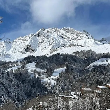La Coufa, Spacieux Duplex En Chalet, Terrasse, Jardin, Vues Montagnes La Giettaz