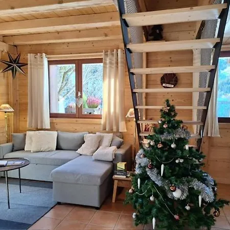 La Coufa, Spacieux Duplex En Chalet, Terrasse, Jardin, Vues Montagnes La Giettaz
